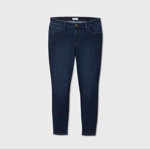 Ava & Viv Dark Wash Skinny Jean 18W